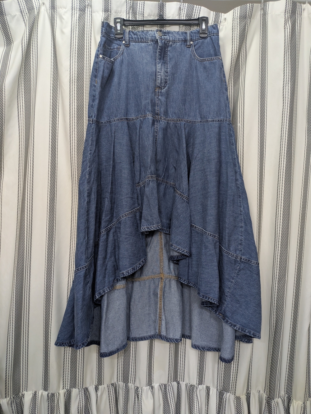 High-Low Denim Tiered Maxi Skirt in Blue